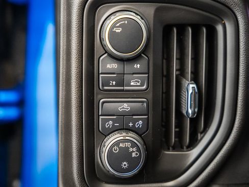 Used 2022 Chevrolet Silverado 1500 Custom AWD/4WD image 41