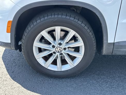 Used 2014 Volkswagen Tiguan S FWD image 11