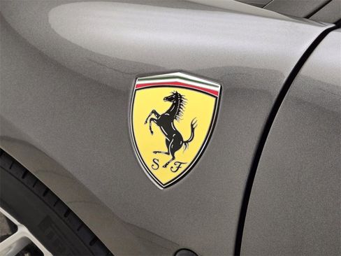 Used 2020 Ferrari F8 Tributo image 16