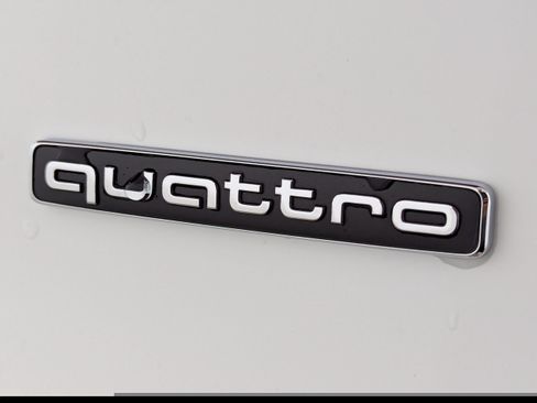 Certified 2025 Audi Q5 Premium w/ Premium Plus AWD/4WD image 31