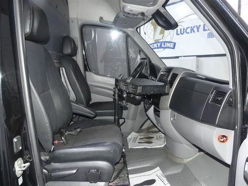 Used 2016 Mercedes-Benz Sprinter 3500 image 20