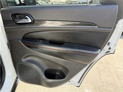 Used 2019 Jeep Grand Cherokee Trailhawk w/ Trailhawk Luxury Group image 26