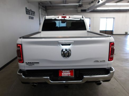 Used 2023 RAM 1500 Laramie AWD/4WD image 6