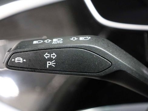 Used 2022 Audi Q3 2.0T Premium w/ Convenience Package AWD/4WD image 28