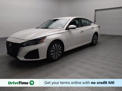 Used 2023 Nissan Altima 2.5 SV