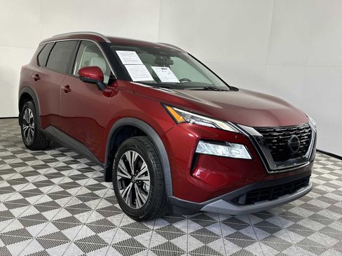 Used 2021 Nissan Rogue SV w/ Premium Package FWD image 1
