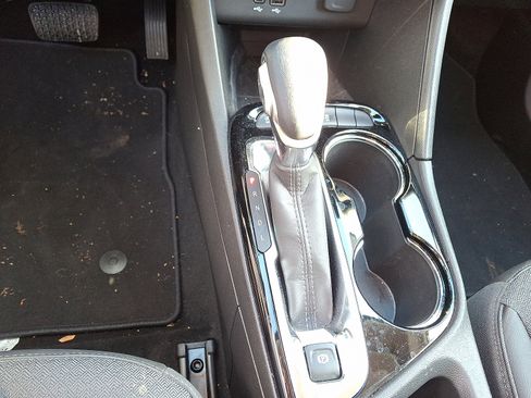 Certified 2025 Buick Encore GX Preferred image 16