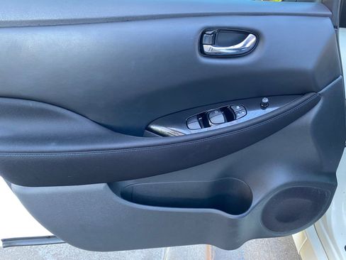 Used 2021 Nissan Leaf SV Plus image 26