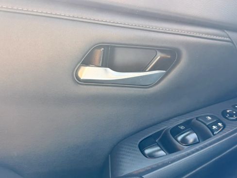Used 2024 Nissan Sentra SV FWD image 26