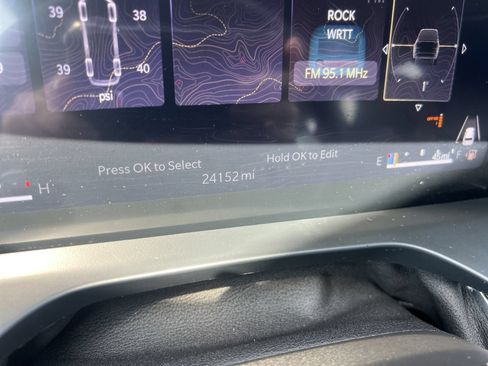 Used 2025 Jeep Grand Cherokee Summit AWD/4WD image 11
