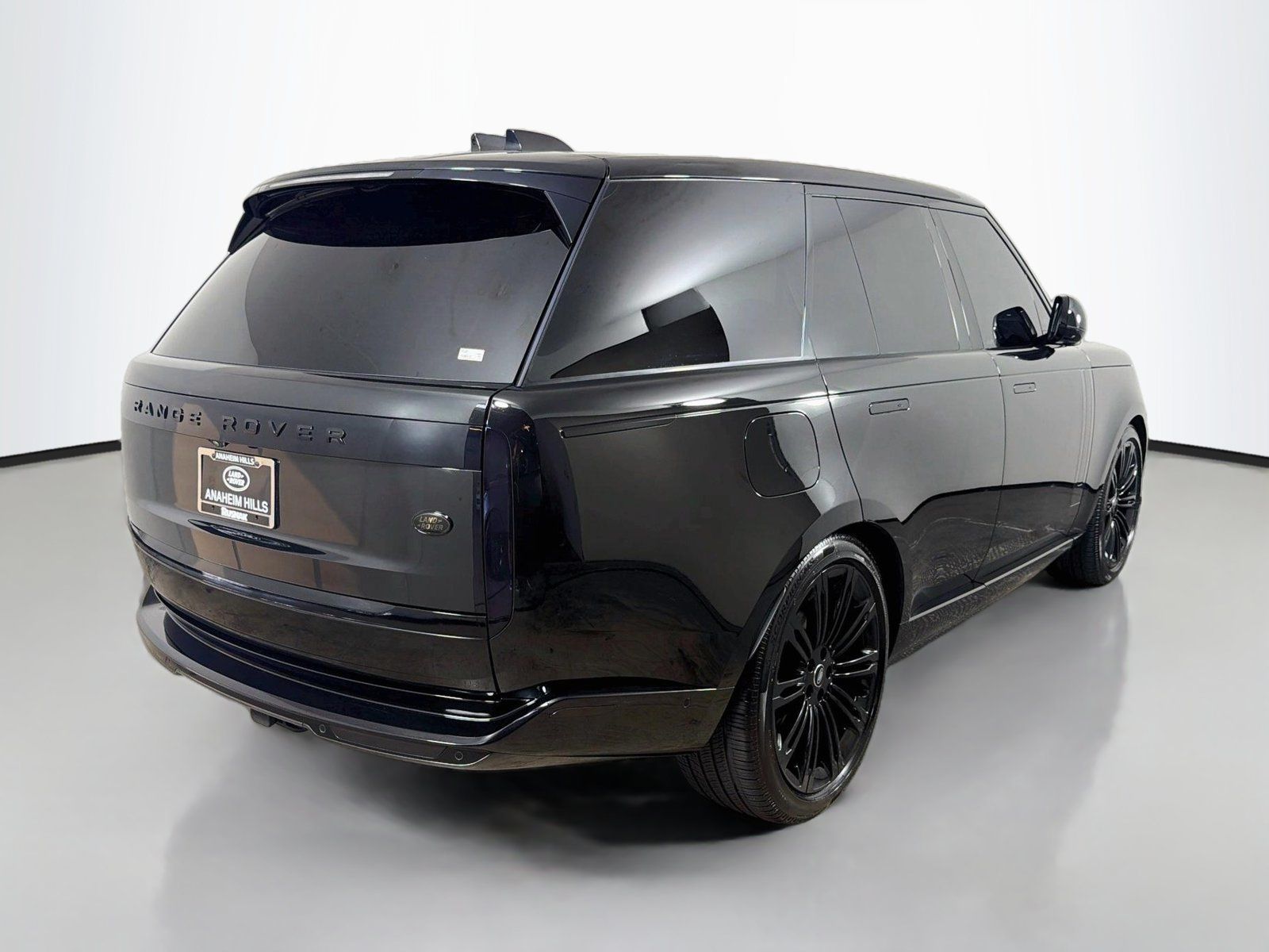 Certified 2023 Land Rover Range Rover Autobiography AWD/4WD image 5