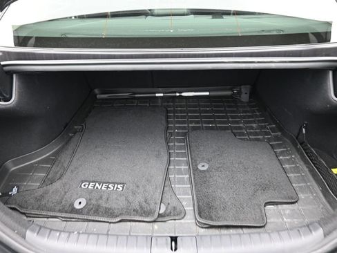 Used 2023 Genesis G70 2.0T image 24