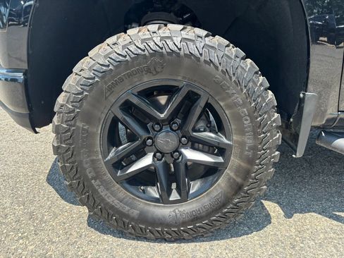 Used 2020 Chevrolet Silverado 1500 LT Trail Boss w/ Bed Protection Package AWD/4WD image 10