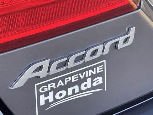 Used 2015 Honda Accord Touring image 8