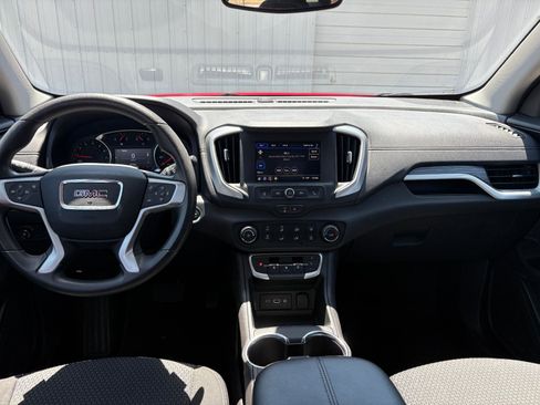 Used 2024 GMC Terrain SLE image 16