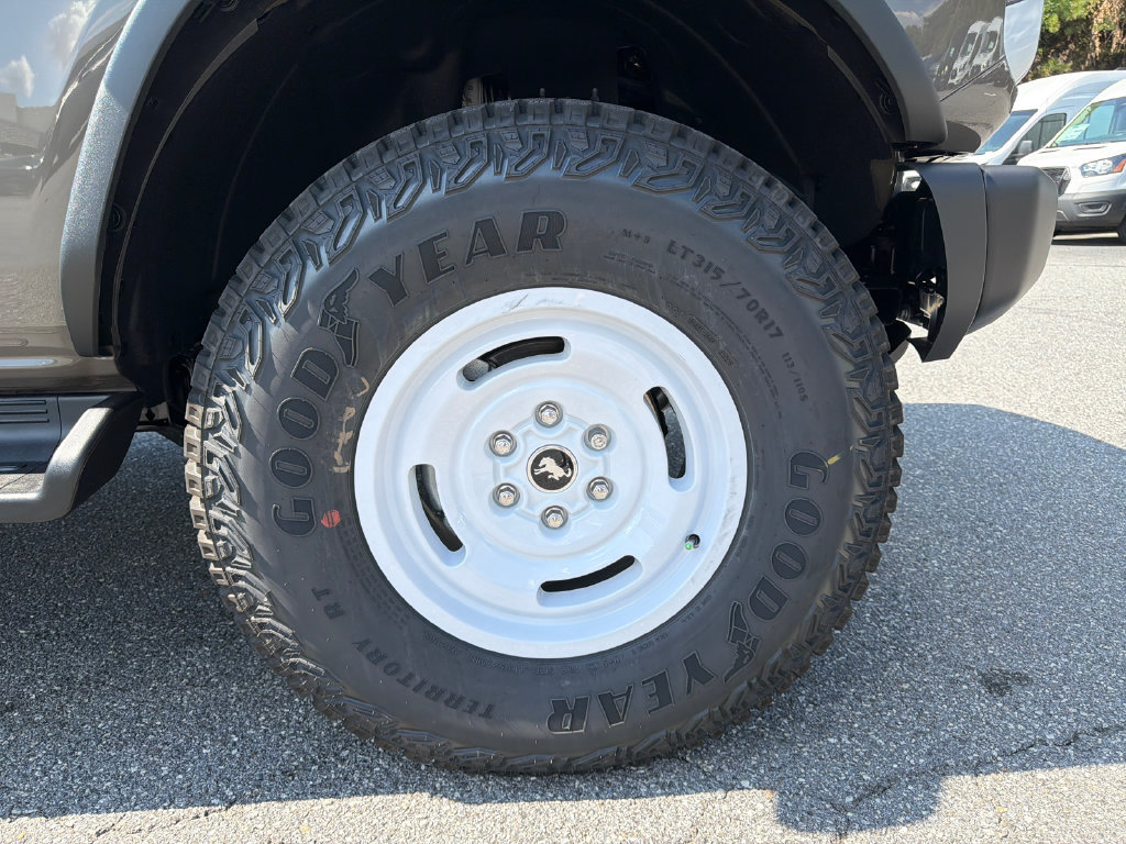 New 2026 Ford Bronco Heritage Edition AWD/4WD image 12