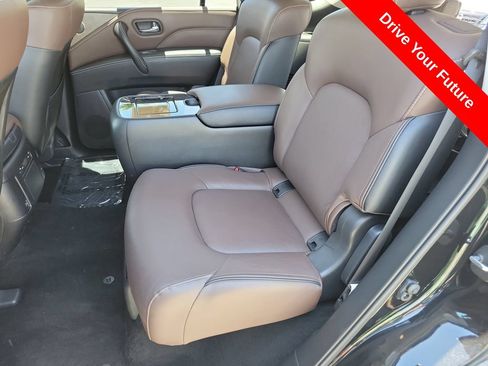 Used 2024 INFINITI QX80 Premium Select w/ Cargo Package AWD/4WD image 29