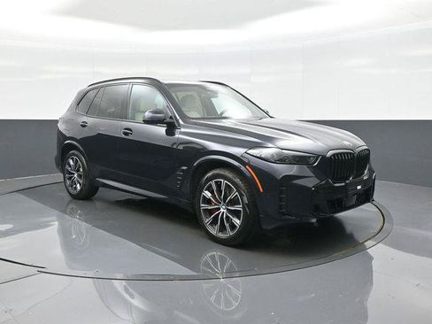 Used 2024 BMW X5 xDrive40i w/ M Sport Package AWD/4WD image 1
