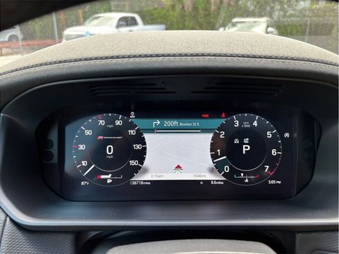 Used 2021 Land Rover Discovery HSE R-Dynamic AWD/4WD image 29