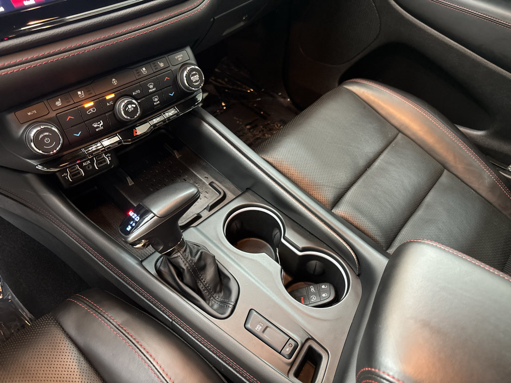 Used 2025 Dodge Durango R/T w/ Blacktop Package AWD/4WD image 21