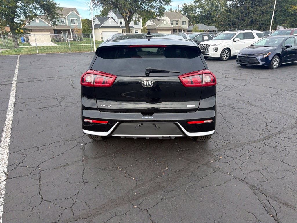 Used 2017 Kia Niro LX FWD image 7