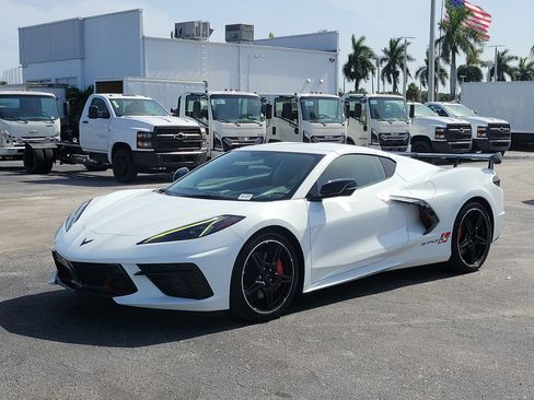 Used 2020 Chevrolet Corvette Stingray Premium Cpe w/ 3LT Preferred Equipment Group RWD image 7