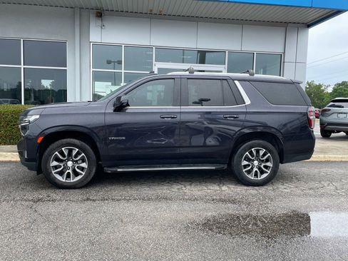 Used 2022 Chevrolet Tahoe LT w/ Luxury Package RWD image 2