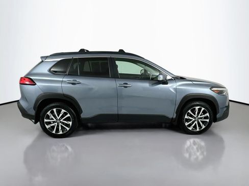 Used 2024 Toyota Corolla Cross XLE AWD/4WD image 8
