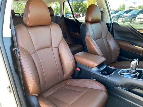 Used 2022 Subaru Outback Touring XT AWD/4WD image 9