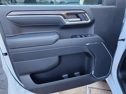 New 2026 GMC Sierra 1500 Elevation image 14