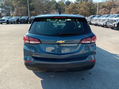 Used 2024 Chevrolet Equinox LS image 5