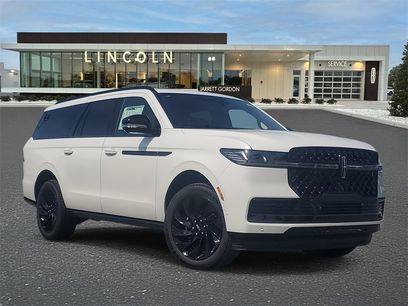 New 2025 Lincoln Navigator L Reserve w/ Jet Appearance Package