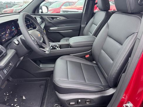 New 2026 Chevrolet Traverse LT w/ Driver Confidence Package image 4