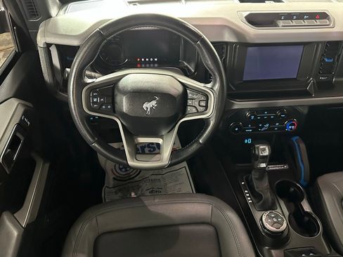 Used 2022 Ford Bronco Black Diamond image 26