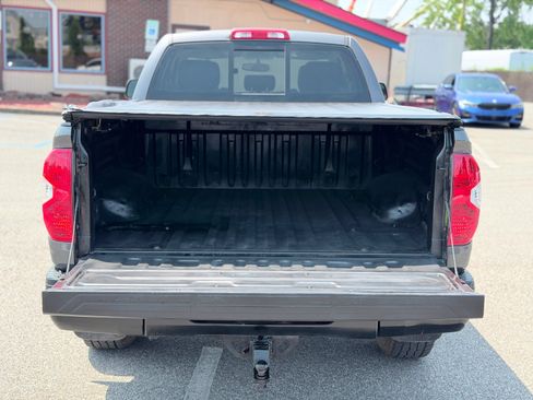 Used 2015 Toyota Tundra SR5 w/ TRD Off Road Package AWD/4WD image 9