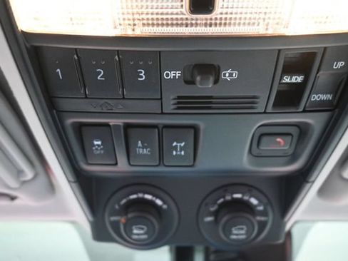 Used 2024 Toyota 4Runner TRD Off-Road Premium w/ 4Runner Black Package (TMS) AWD/4WD image 18