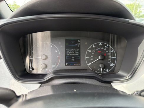 Used 2023 Toyota Corolla SE FWD image 21