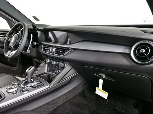 New 2025 Alfa Romeo Stelvio Sprint w/ Convenience Package AWD/4WD image 22