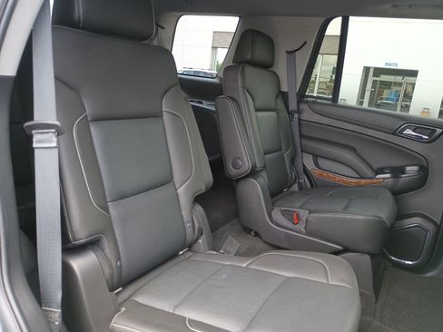 Used 2018 Chevrolet Tahoe Premier AWD/4WD image 34
