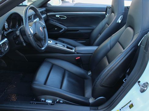 Used 2013 Porsche 911 Carrera S image 17