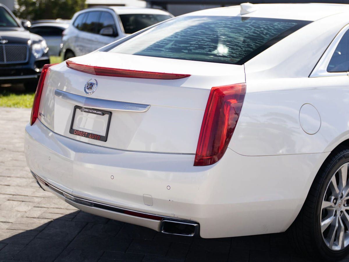 Used 2015 Cadillac XTS Luxury w/ Driver Awareness Package FWD image 14