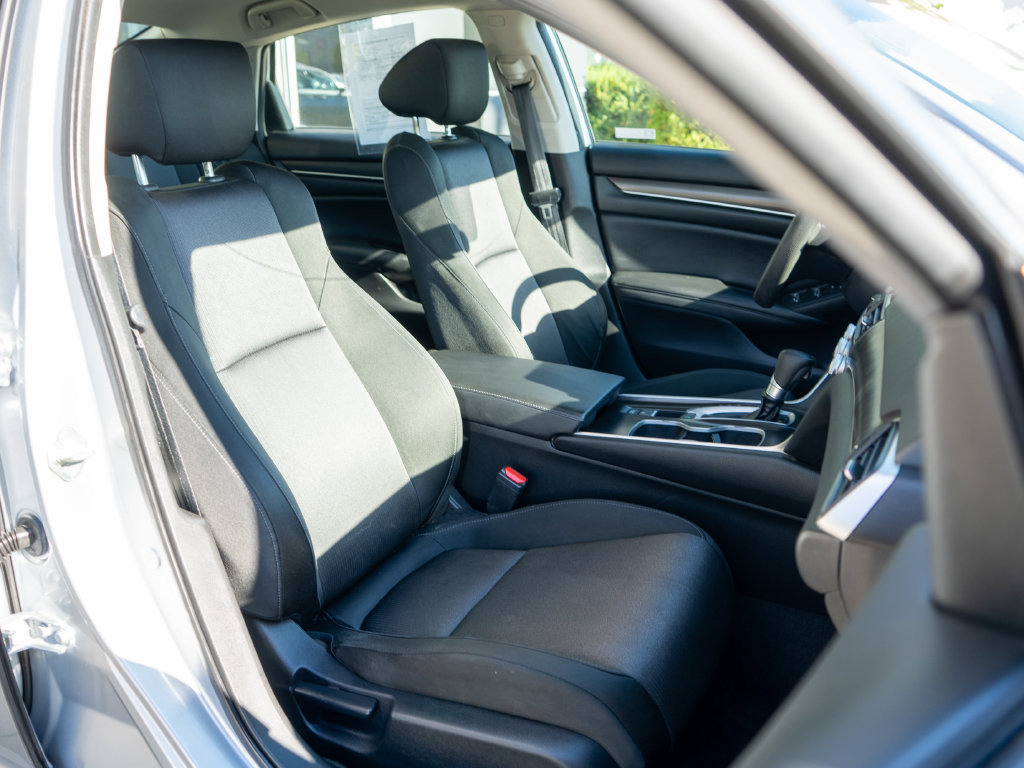 Used 2019 Honda Accord LX image 9