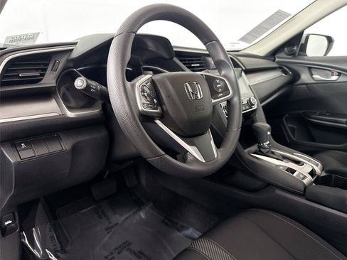 Used 2016 Honda Civic EX image 4