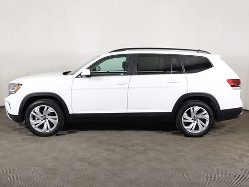 Used 2023 Volkswagen Atlas SE w/ Panoramic Sunroof Package AWD/4WD image 18