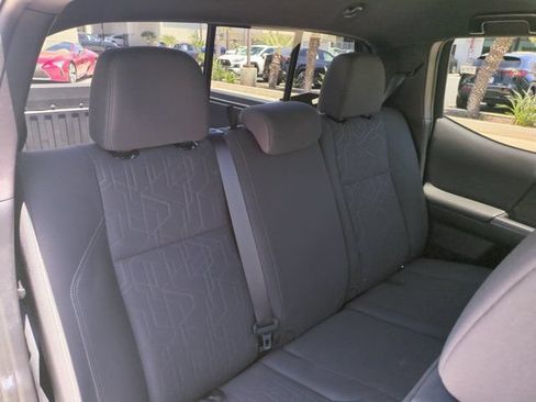 Used 2019 Toyota Tacoma TRD Sport w/ Technology Package AWD/4WD image 31
