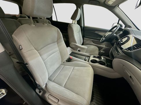 Used 2020 Honda Pilot EX image 32