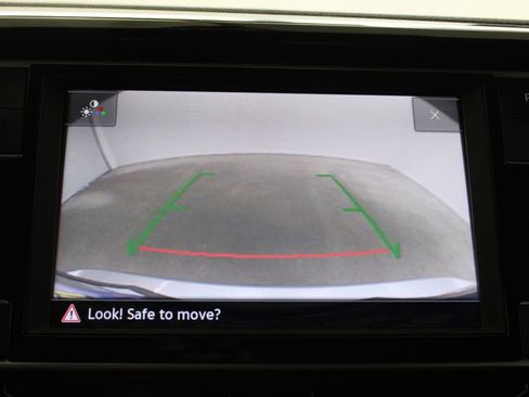 Used 2023 Volkswagen Taos S FWD image 13