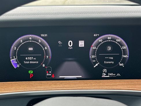 Used 2026 Volkswagen Tiguan SEL R-Line image 34