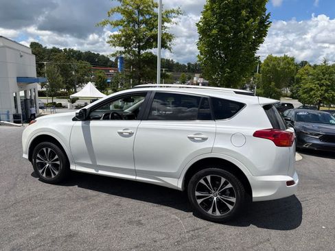 Used 2015 Toyota RAV4 Limited w/ Technology Package FWD image 8