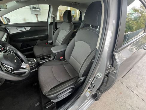 Used 2024 Kia Forte LXS image 34